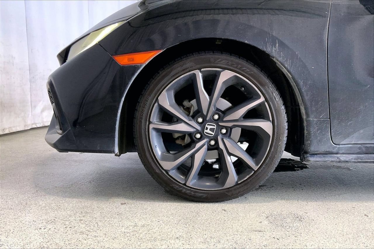 Used 2018 Honda Civic Sport image 6