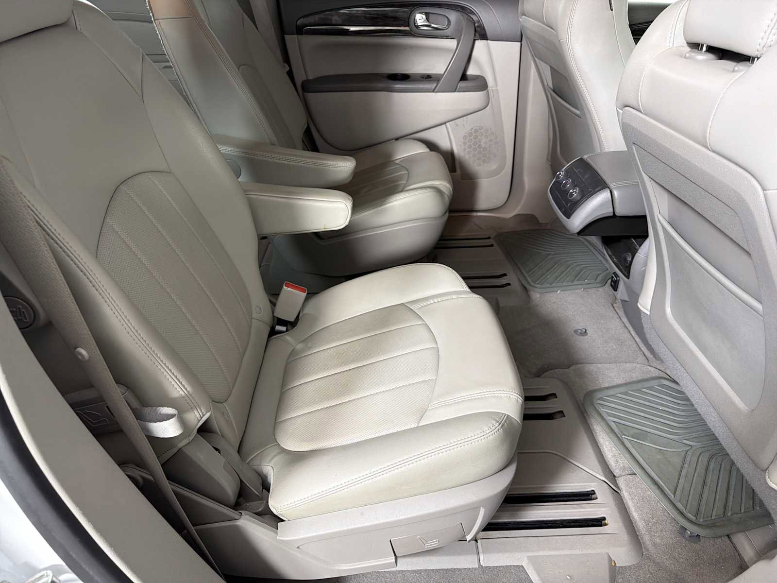 Used 2016 Buick Enclave Leather image 14