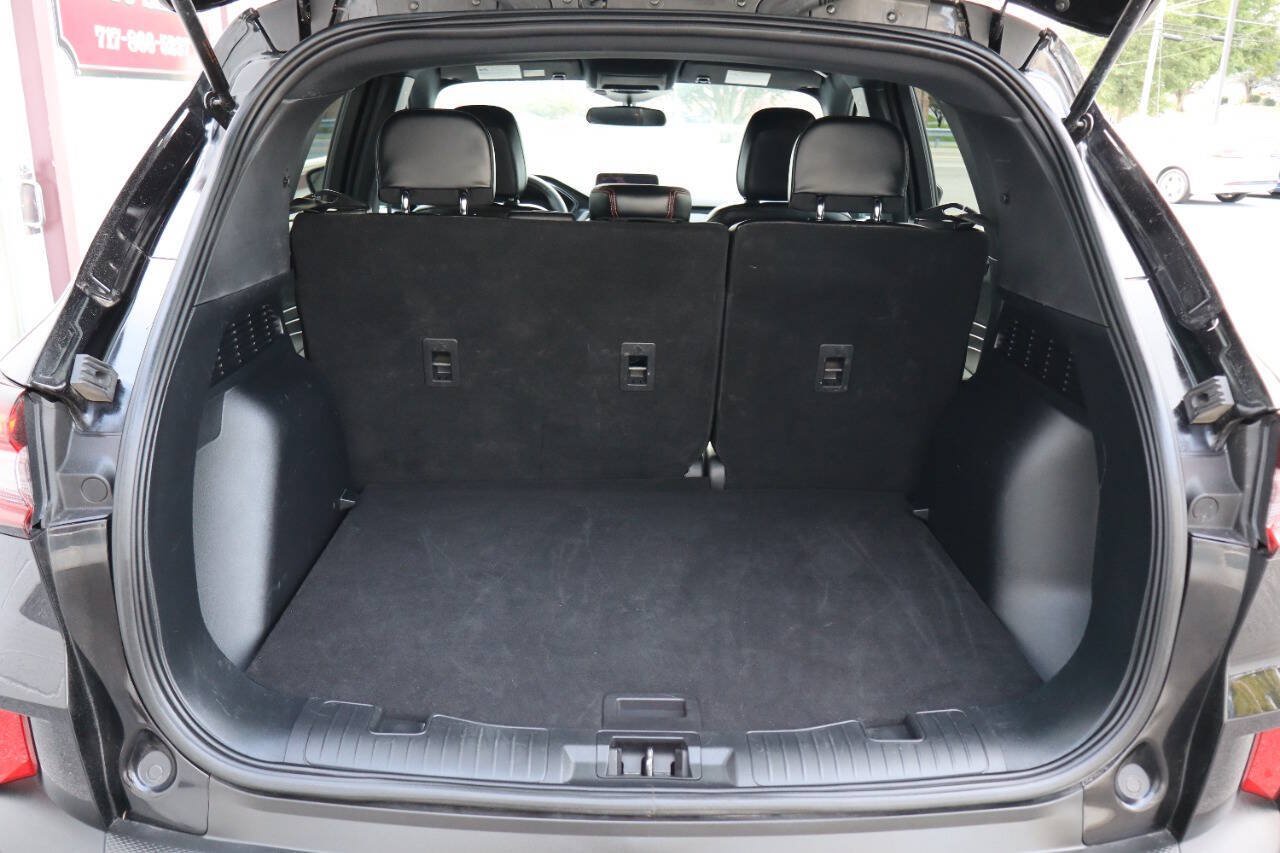 Used 2025 Ford Escape ST-Line AWD/4WD image 4