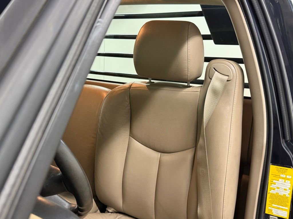 Used 2006 Chevrolet Silverado 3500 W/T image 26