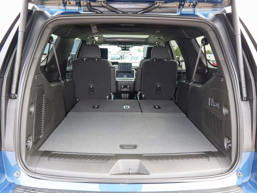 New 2026 GMC Yukon XL Elevation w/ Elevation Premium Package AWD/4WD image 5