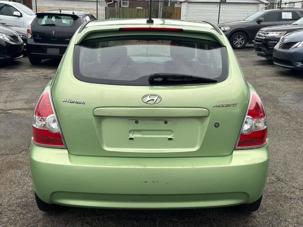 Used 2010 Hyundai Accent GS w/ Premium Pkg 3 image 7