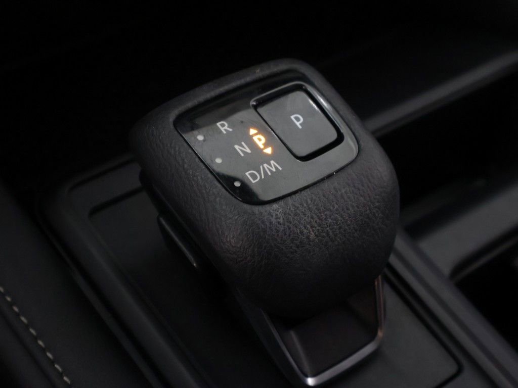 Used 2024 Nissan Pathfinder S image 47