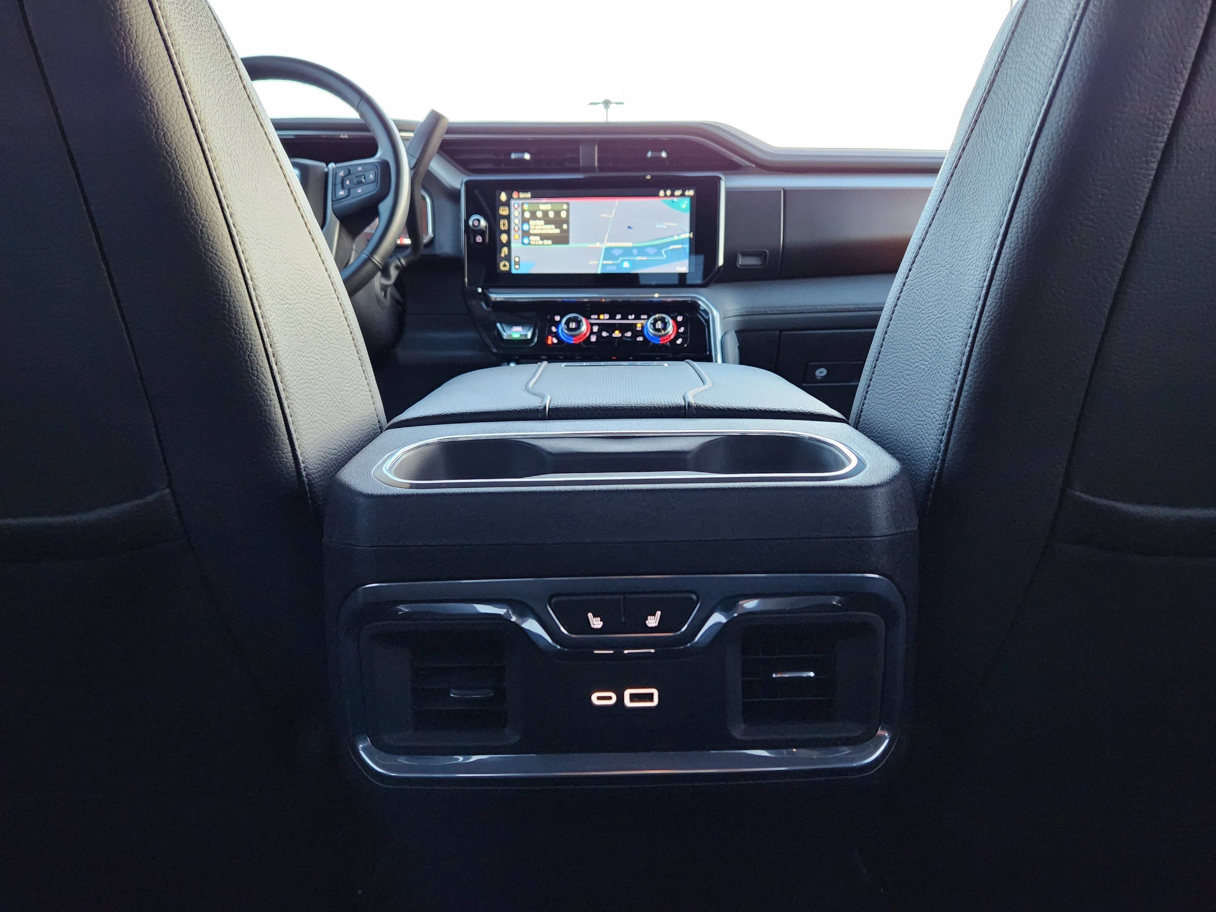 Used 2024 GMC Sierra 2500 Denali w/ Denali Reserve Package image 13