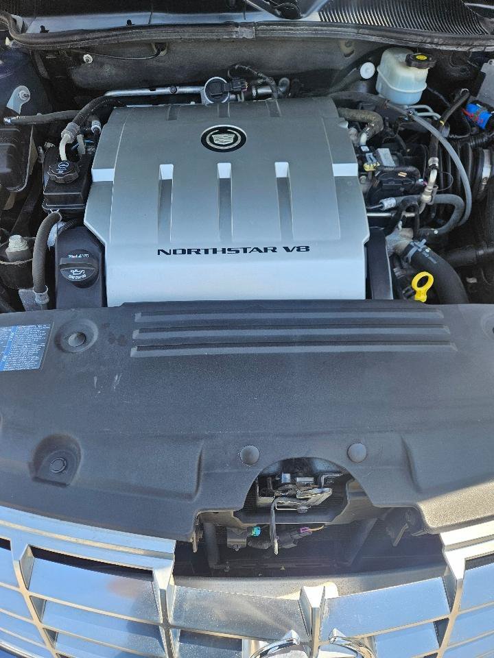 Used 2009 Cadillac DTS w/ Sun And Sound Package FWD image 7