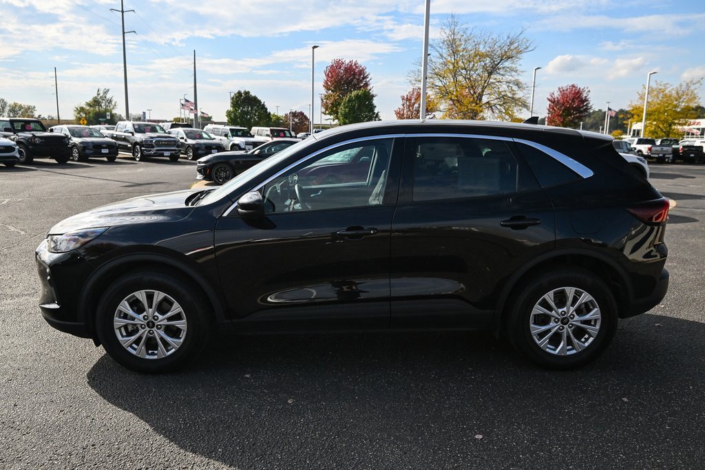 Used 2023 Ford Escape Active w/ Tech Pack #2 image 8