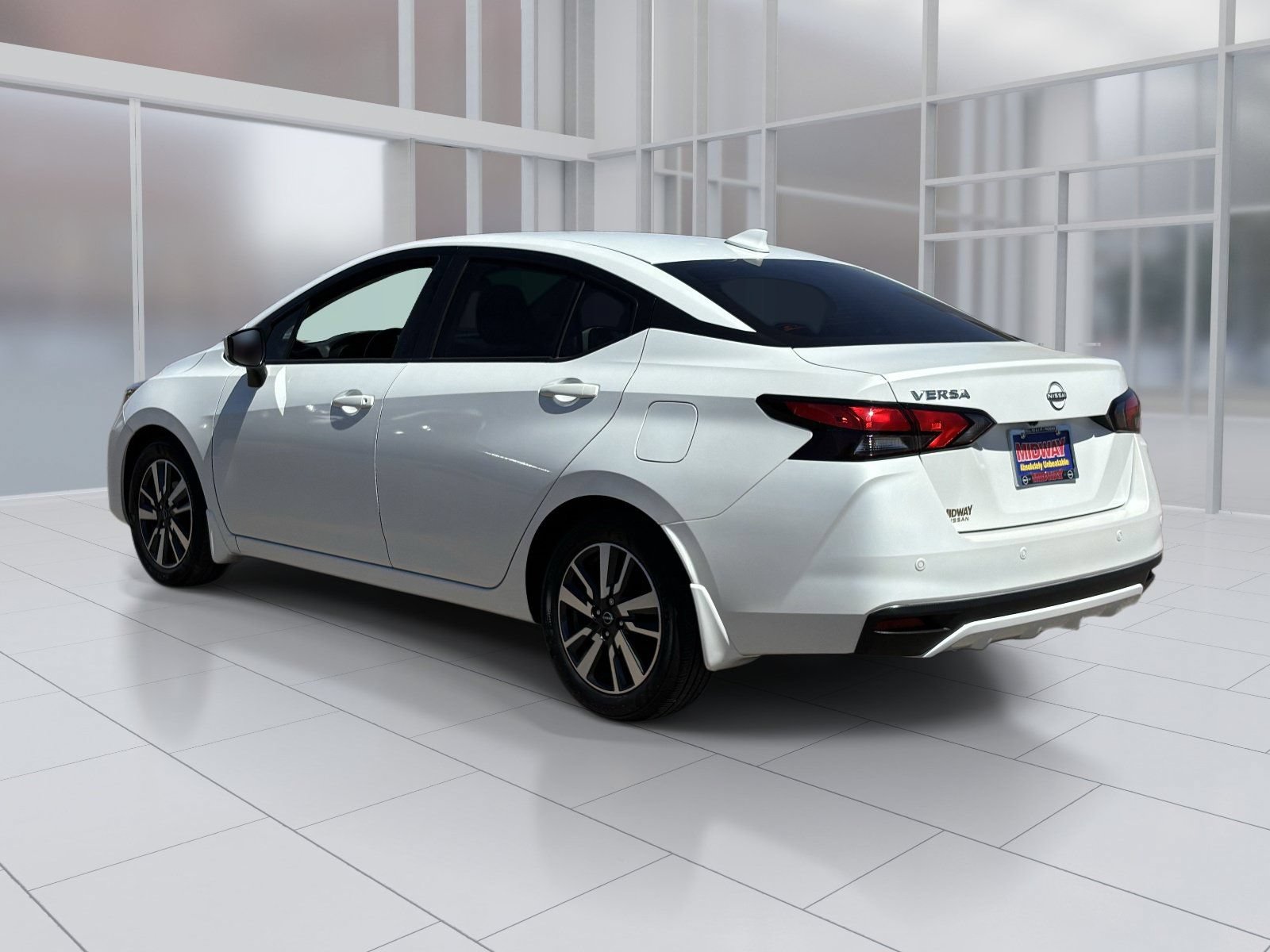 Used 2025 Nissan Versa SV w/ Trunk Package FWD image 4
