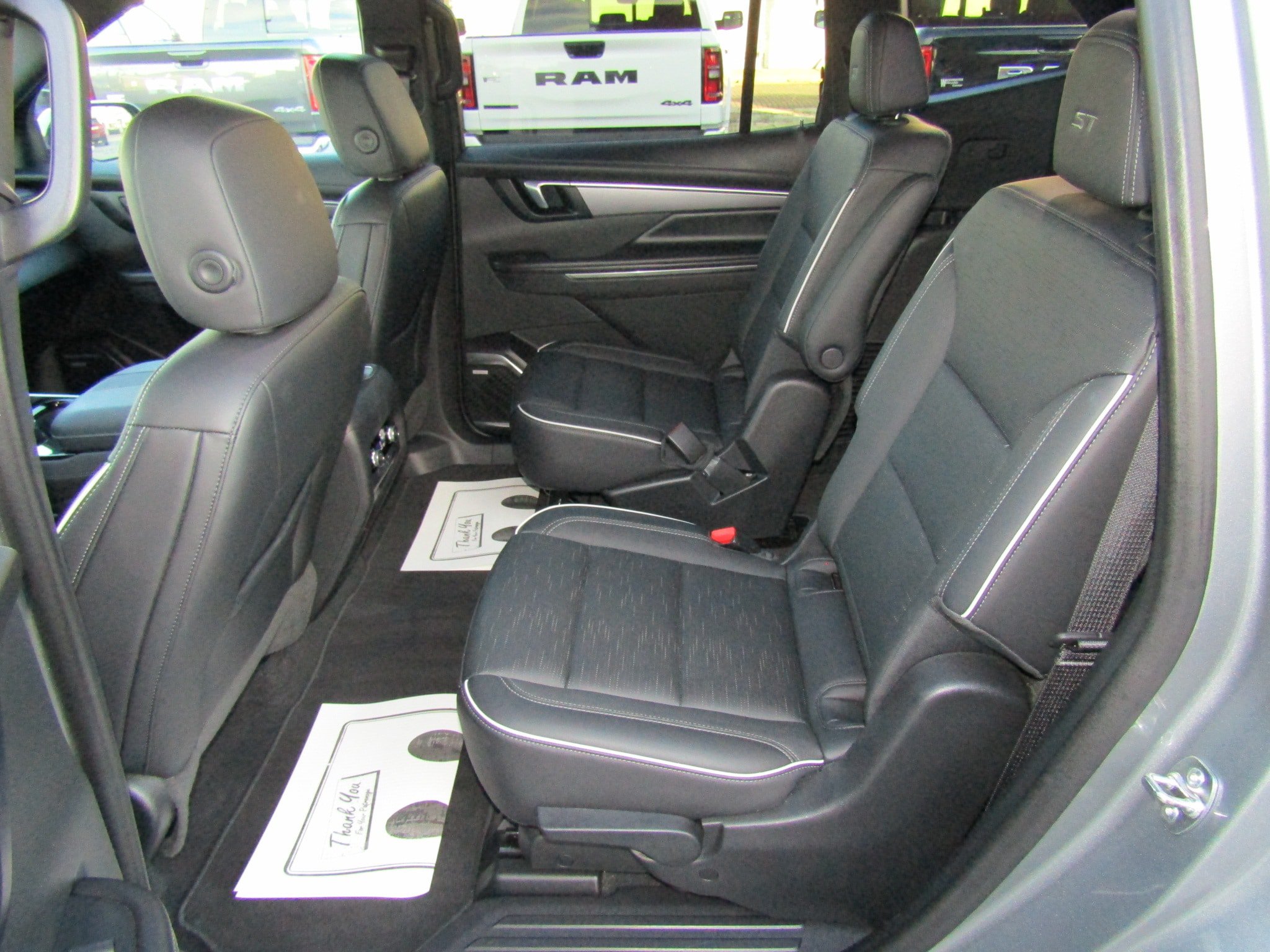 Used 2025 Buick Enclave Sport Touring AWD/4WD image 14