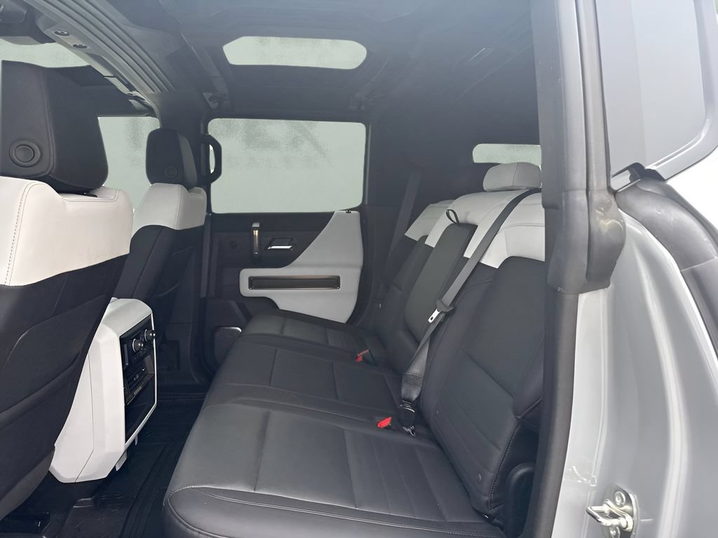 Used 2025 GMC Hummer EV 2X w/ LPO, Sport Package AWD/4WD image 9
