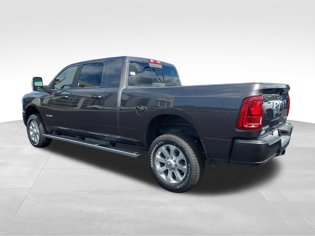 New 2026 RAM 2500 Laramie AWD/4WD image 3