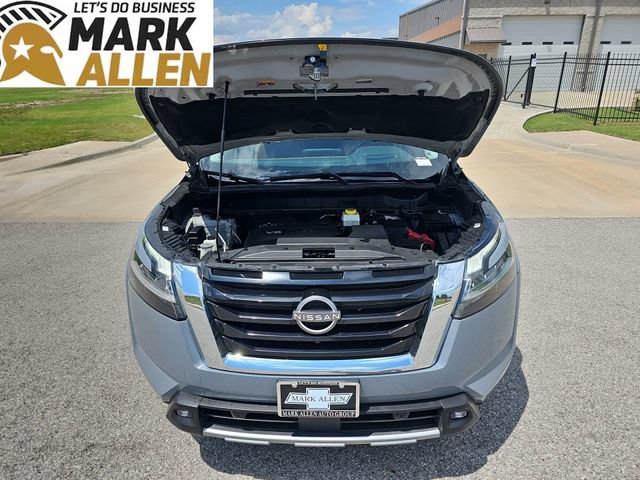 Used 2022 Nissan Pathfinder Platinum w/ Cargo Package AWD/4WD image 30