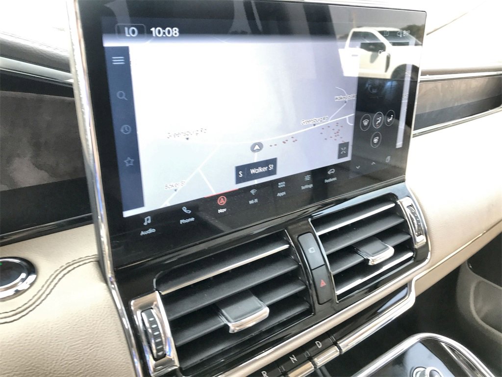 Used 2024 Lincoln Navigator Premiere image 16