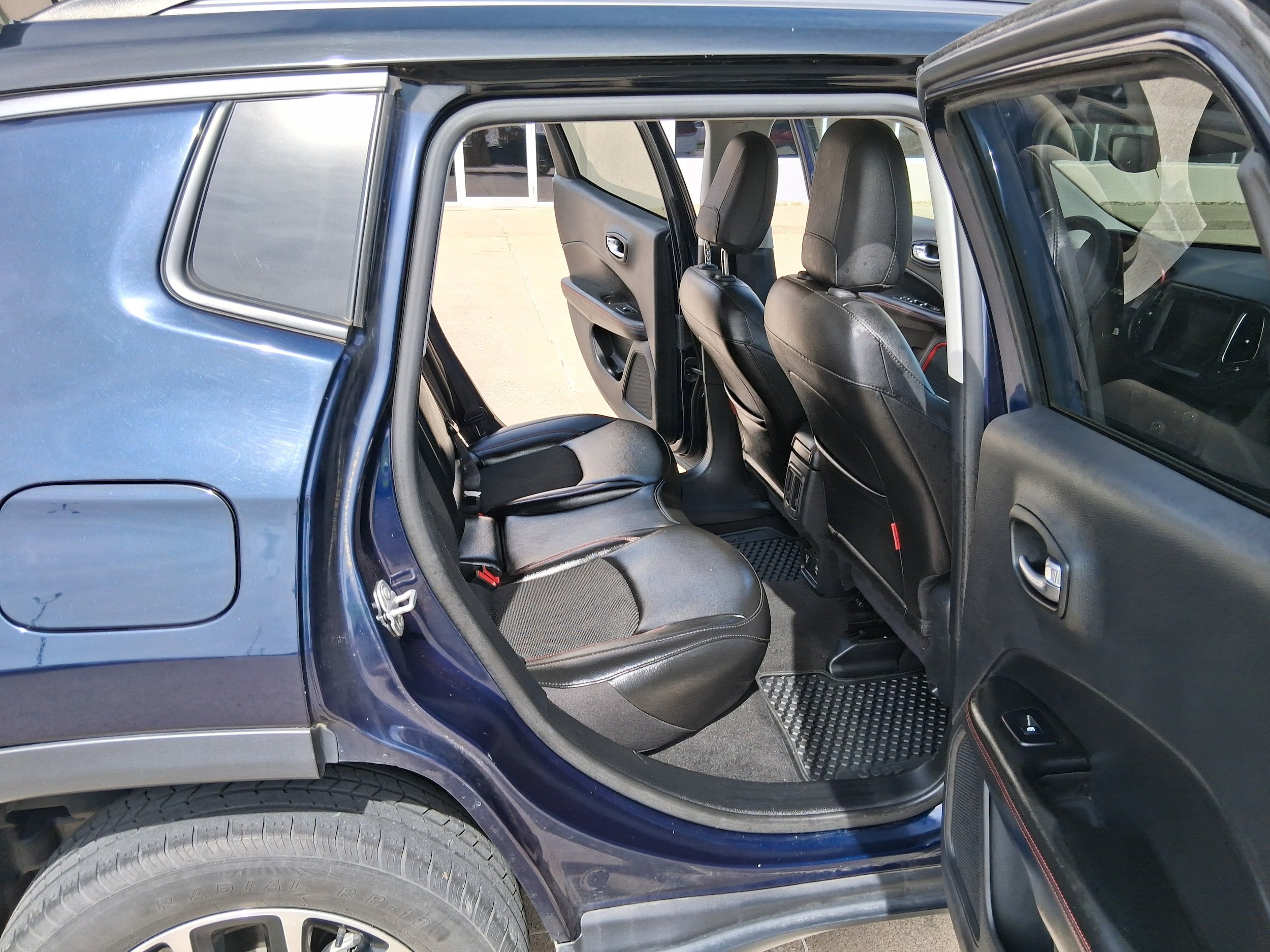 Used 2021 Jeep Compass Trailhawk AWD/4WD image 20
