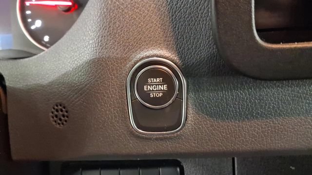 Used 2024 Mercedes-Benz Sprinter 2500 image 27
