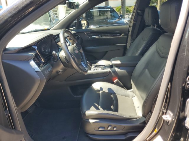 Certified 2022 Cadillac XT6 Premium Luxury w/ Technology Package FWD image 19