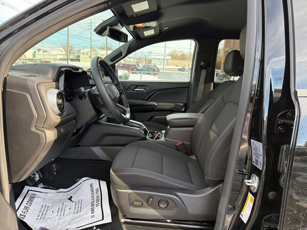 Used 2024 Chevrolet Colorado LT w/ LT Convenience Package II image 14