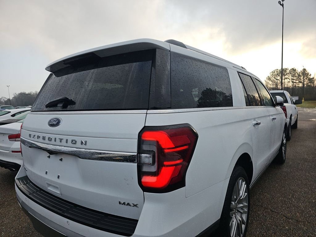 Used 2024 Ford Expedition Max Limited image 4