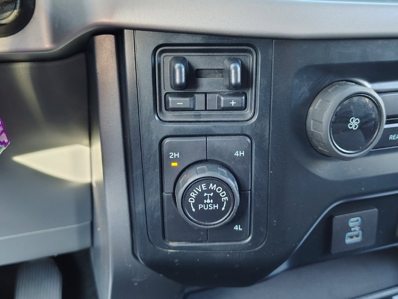 Used 2022 Ford F150 XLT AWD/4WD image 31