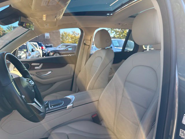 Used 2022 Mercedes-Benz GLC 300 4MATIC image 18