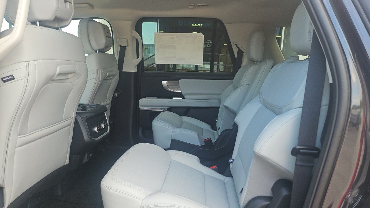 New 2027 Ford Expedition Max Platinum AWD/4WD image 13
