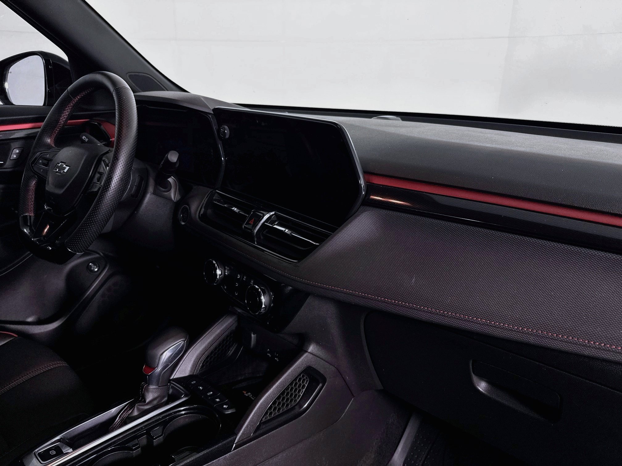 Used 2025 Chevrolet TrailBlazer RS w/ Convenience Package FWD image 51