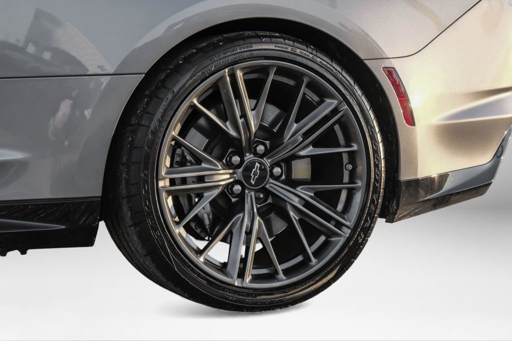 Used 2020 Chevrolet Camaro ZL1 image 62