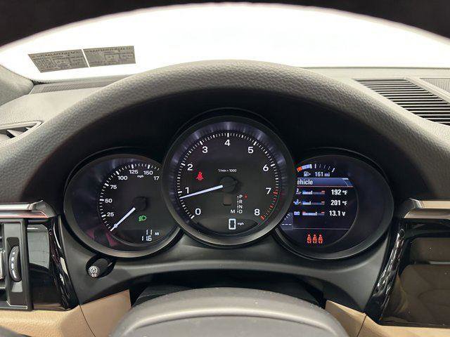 New 2025 Porsche Macan AWD/4WD image 23