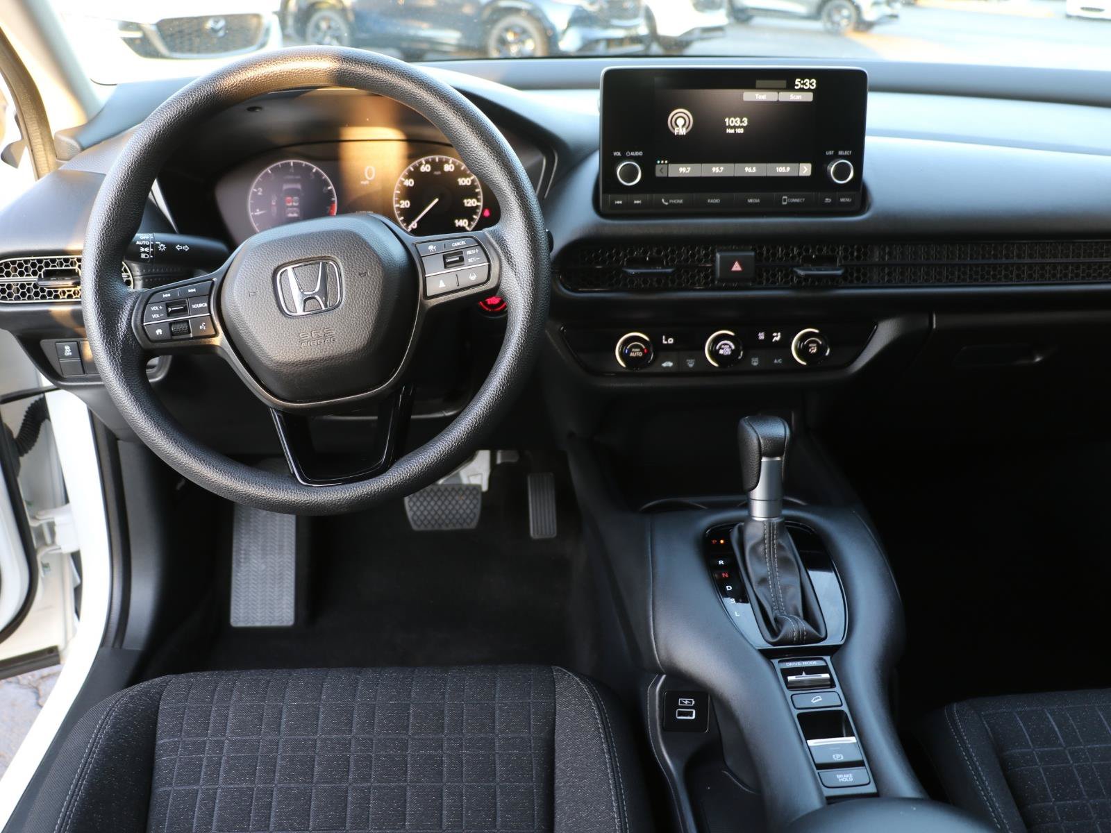 Used 2023 Honda HR-V LX image 12