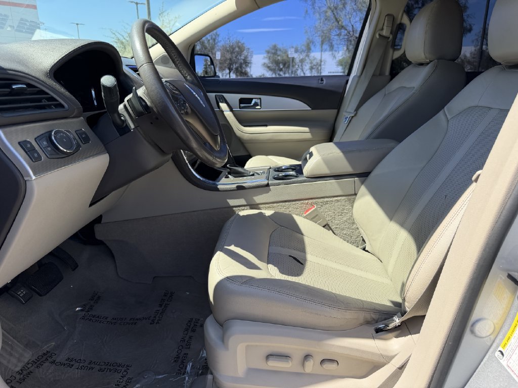 Used 2014 Lincoln MKX FWD image 6
