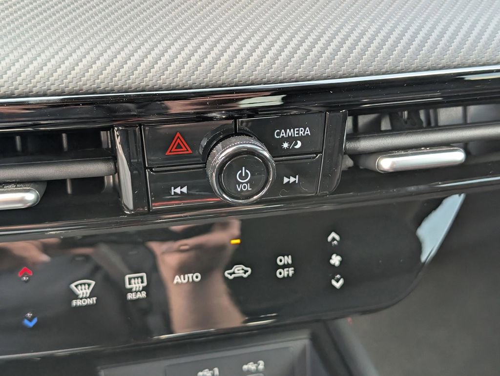 New 2026 Nissan Kicks SR image 26