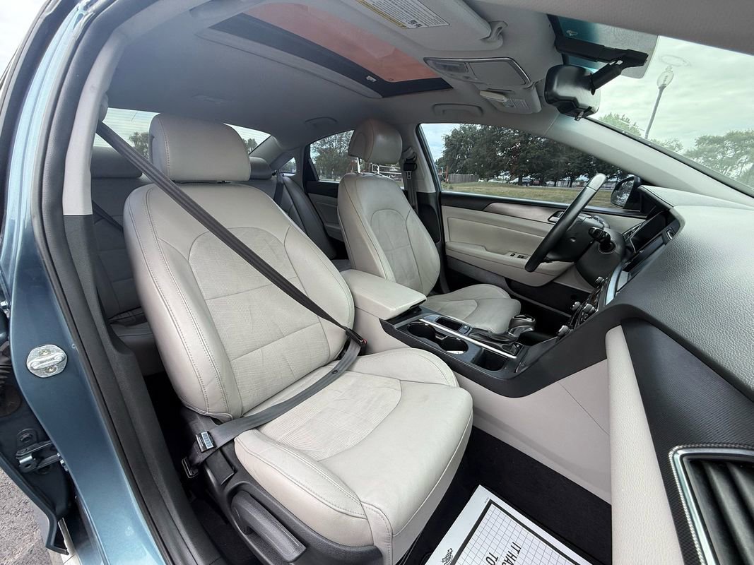 Used 2017 Hyundai Sonata Sport w/ Value Edition Package 02 image 15