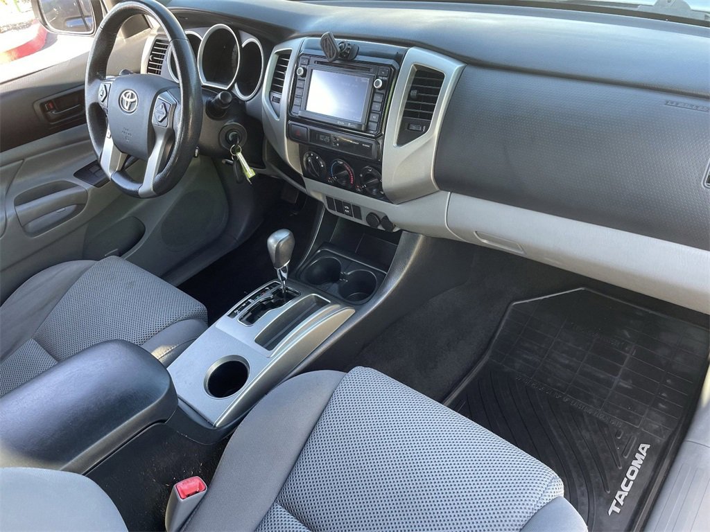 Used 2014 Toyota Tacoma PreRunner image 13