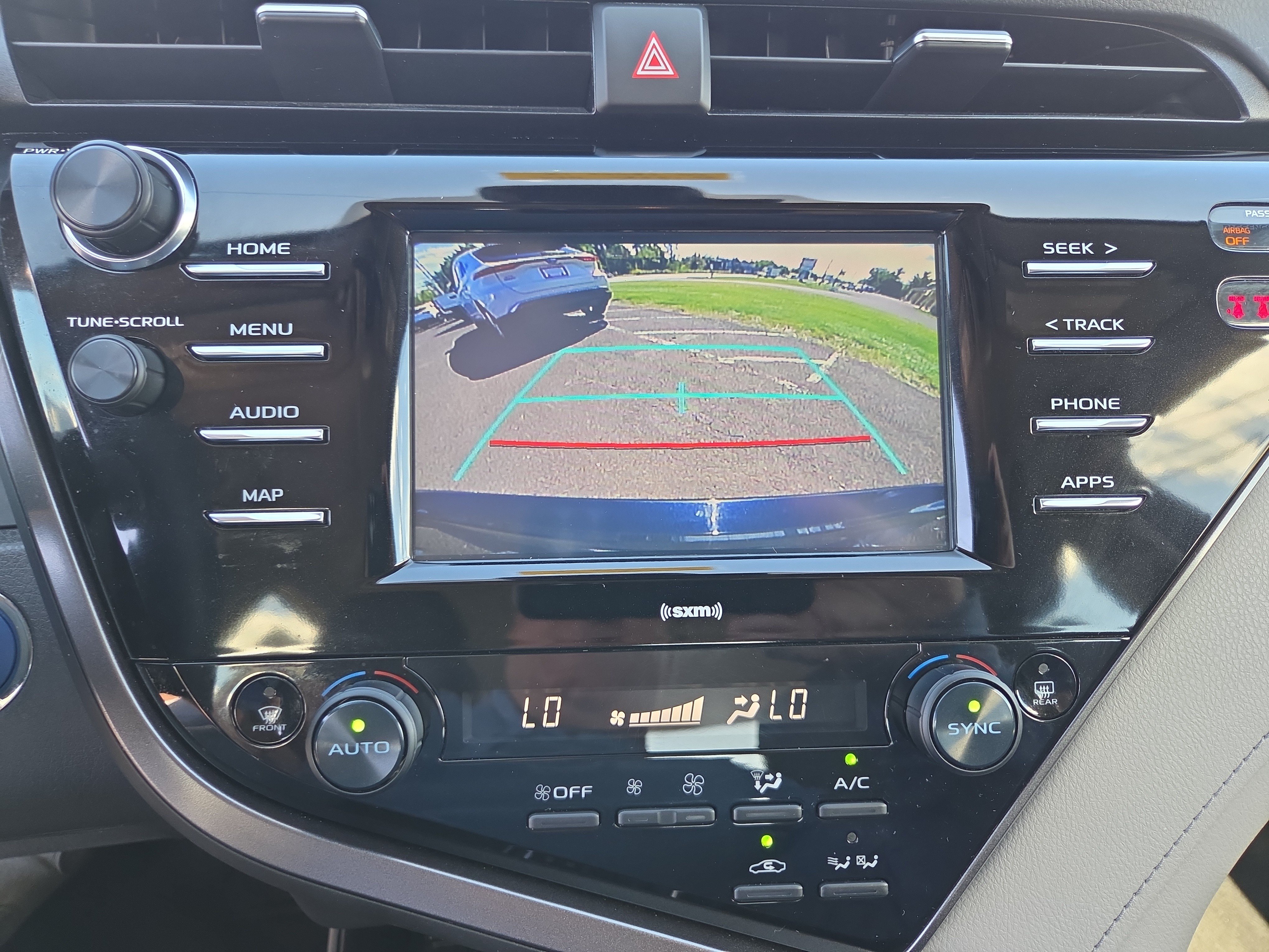 Used 2020 Toyota Camry LE FWD image 26