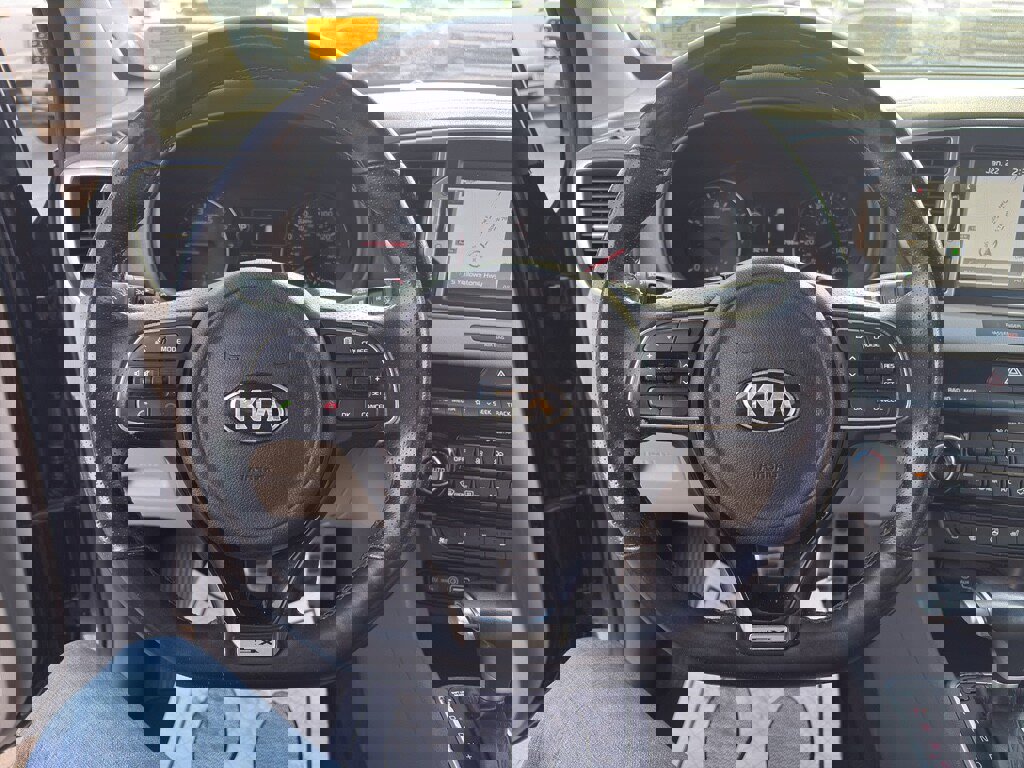 Used 2019 Kia Sportage SX image 12