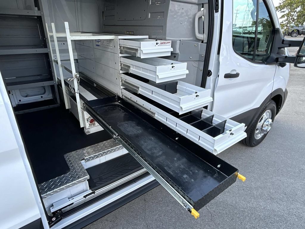 Used 2022 Ford Transit 250 Low Roof AWD image 27