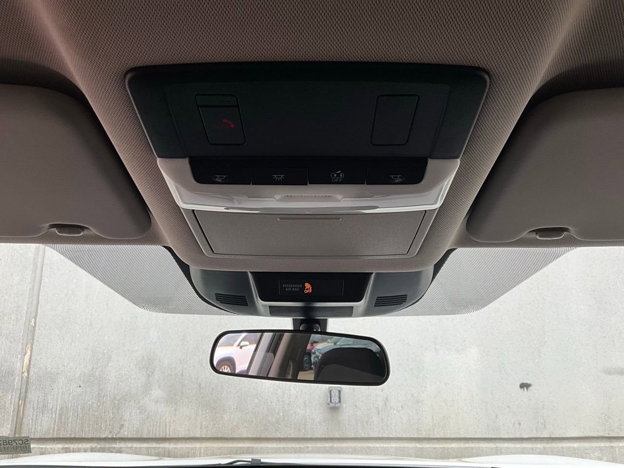 Used 2025 Nissan Rogue SV image 16