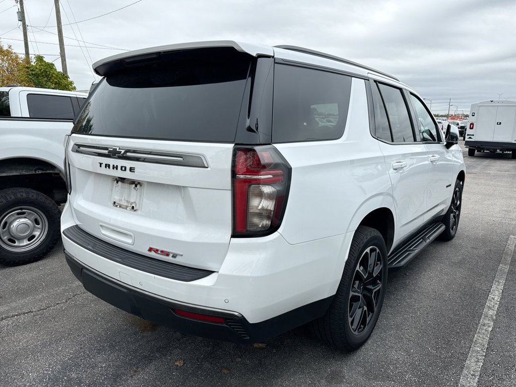 Used 2022 Chevrolet Tahoe RST w/ Luxury Package AWD/4WD image 3