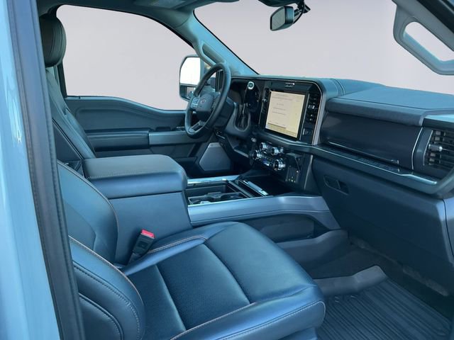Used 2025 Ford F450 Lariat w/ FX4 Off-Road Package image 15