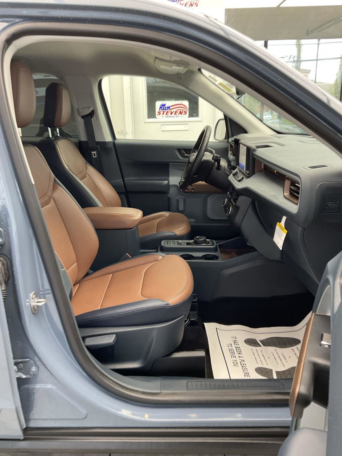 Used 2024 Ford Maverick Lariat FWD image 12