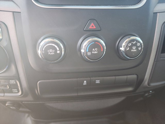 Used 2015 RAM 1500 Express AWD/4WD image 46
