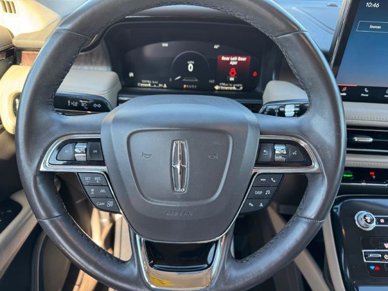 Used 2022 Lincoln Nautilus Reserve w/ Equipment Group 201A image 12