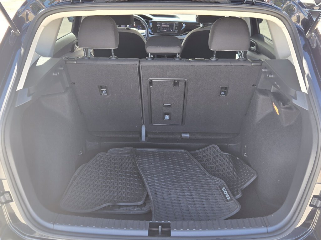 Certified 2023 Volkswagen Taos S FWD image 15
