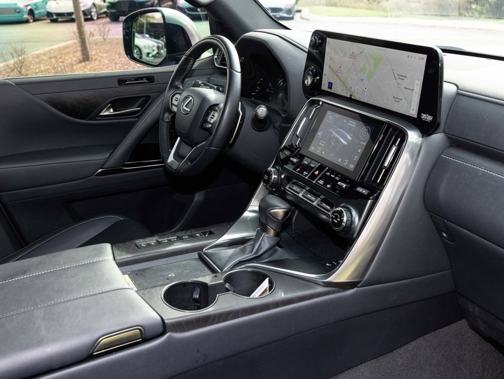 Used 2024 Lexus LX 600 4WD w/ Luxury Package image 50
