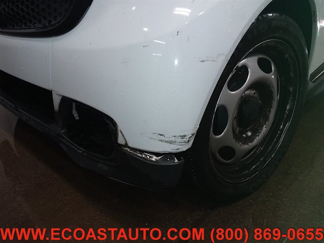 Used 2013 smart fortwo pure RWD image 13