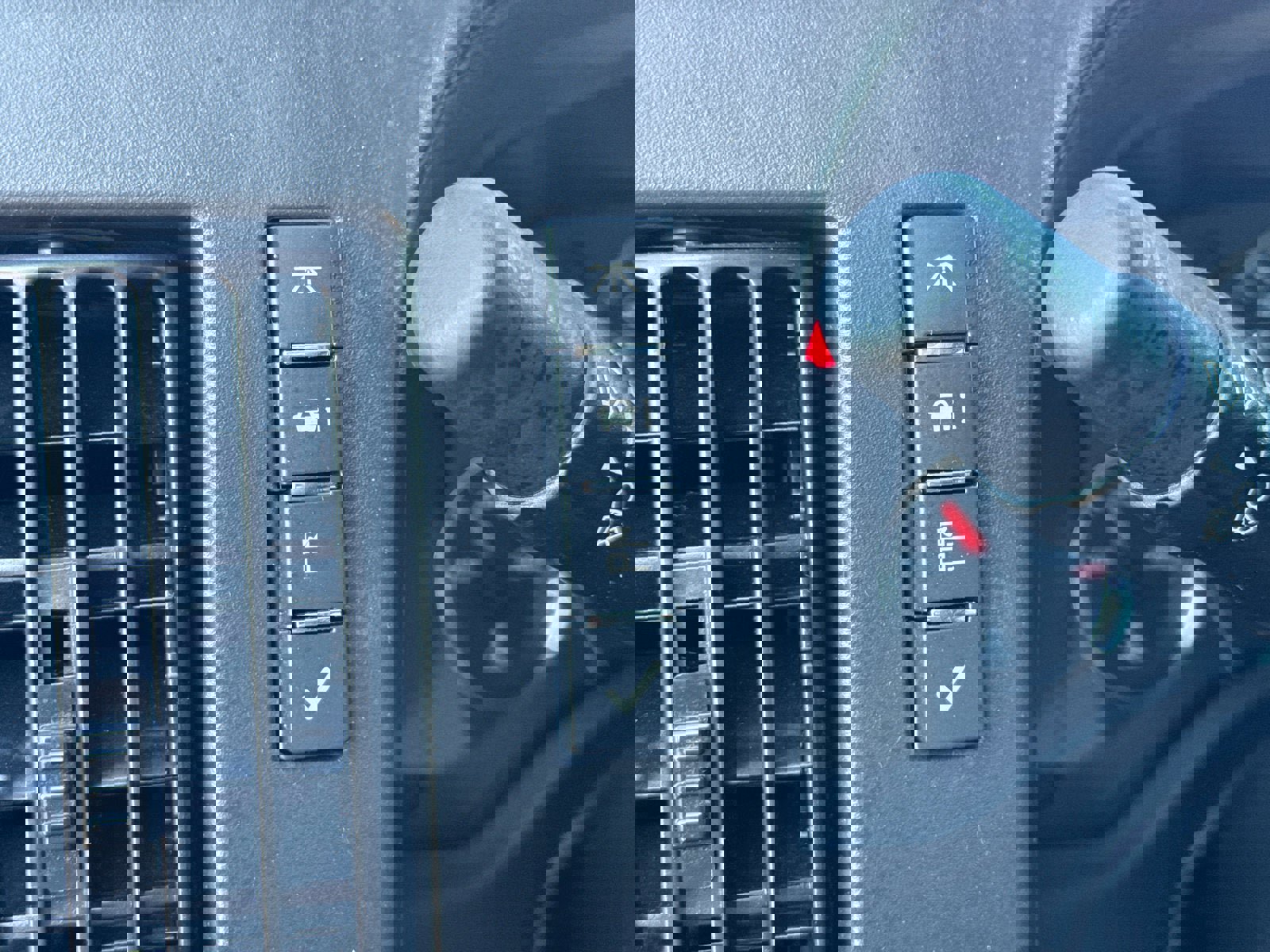 New 2025 GMC Savana 3500 w/ Power Convenience Package image 25