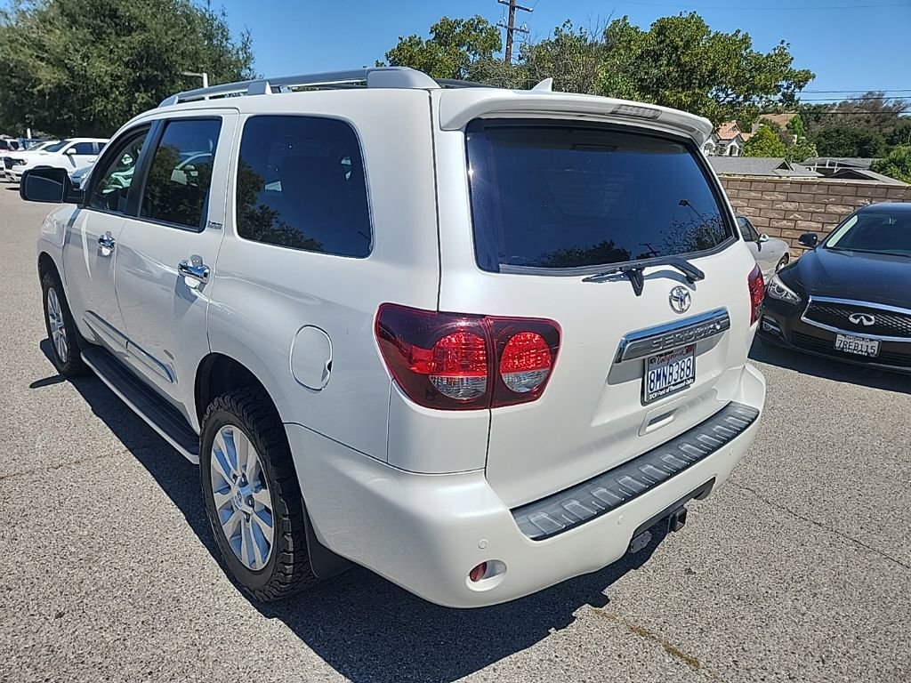 Used 2019 Toyota Sequoia Platinum AWD/4WD image 3