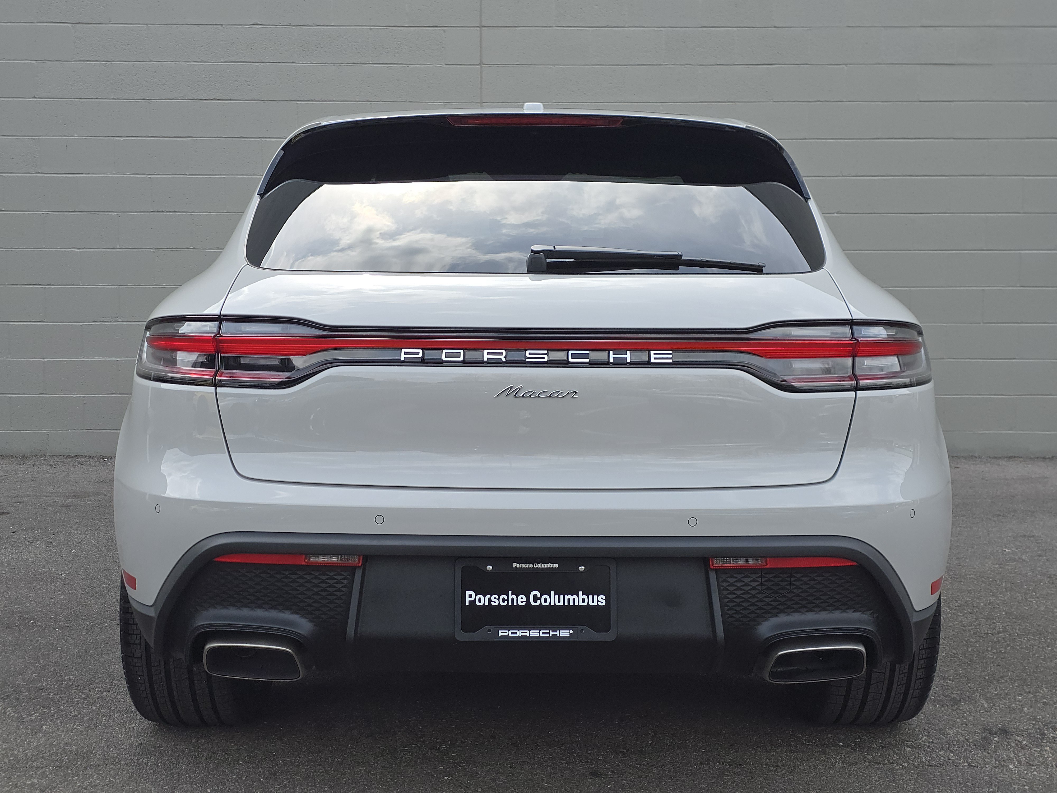 New 2026 Porsche Macan image 8