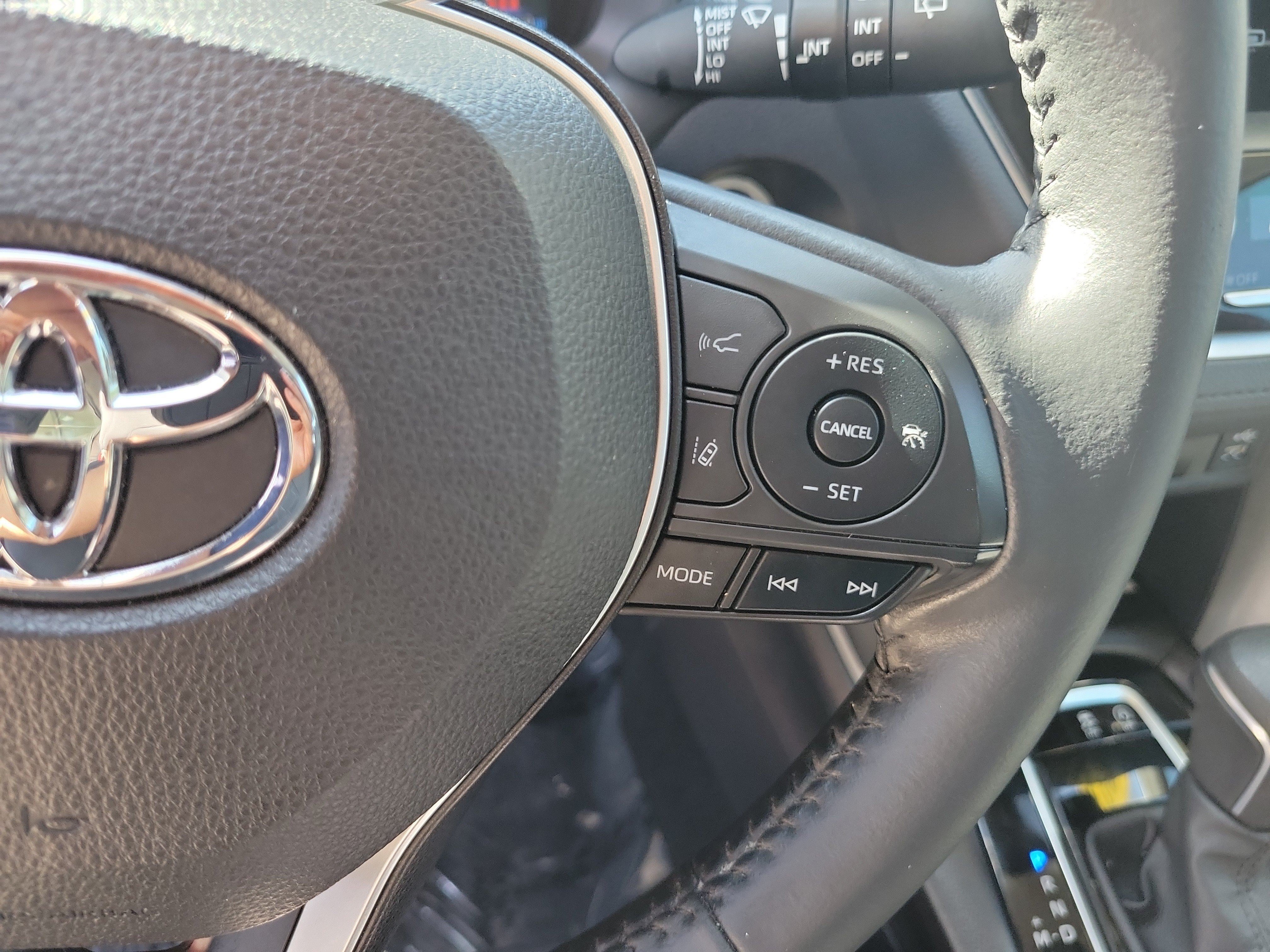 Used 2022 Toyota Corolla Cross LE FWD image 27