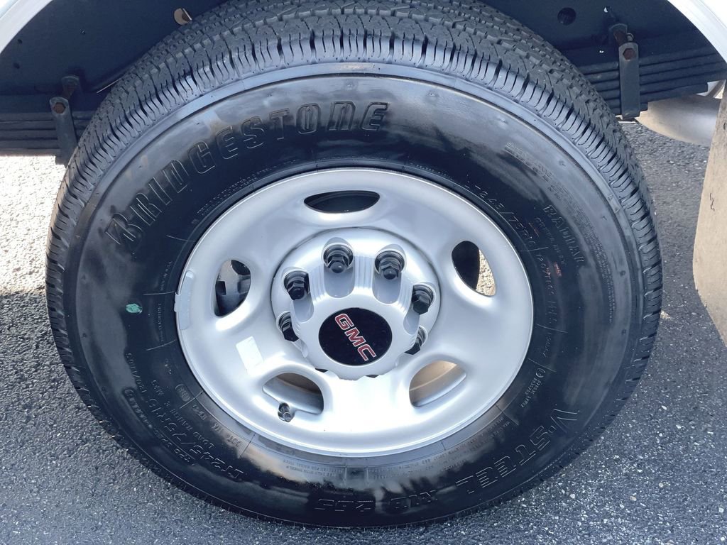 New 2025 GMC Savana 3500 w/ Power Convenience Package image 28