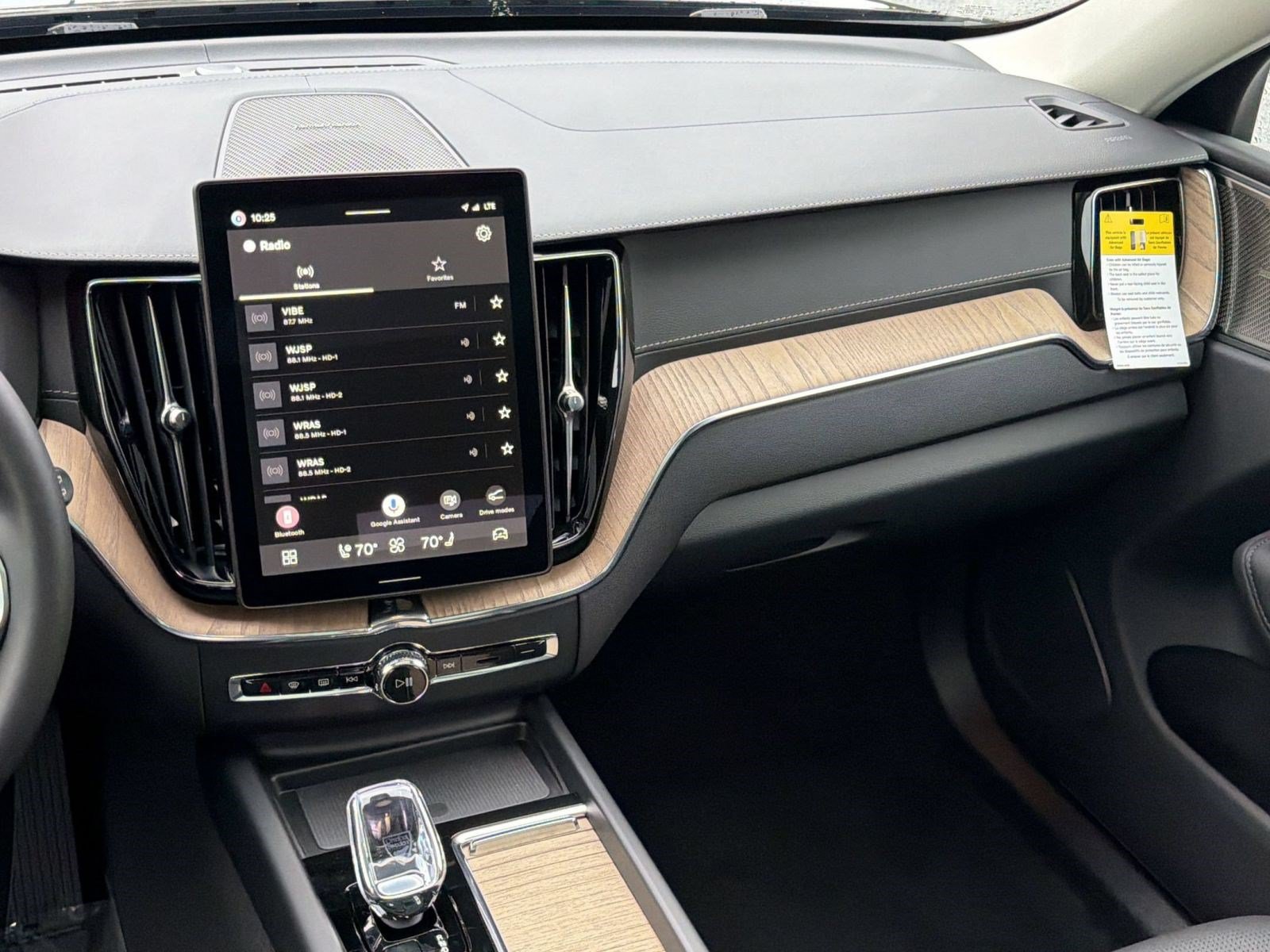 New 2027 Volvo XC60 B5 Ultra AWD/4WD image 18